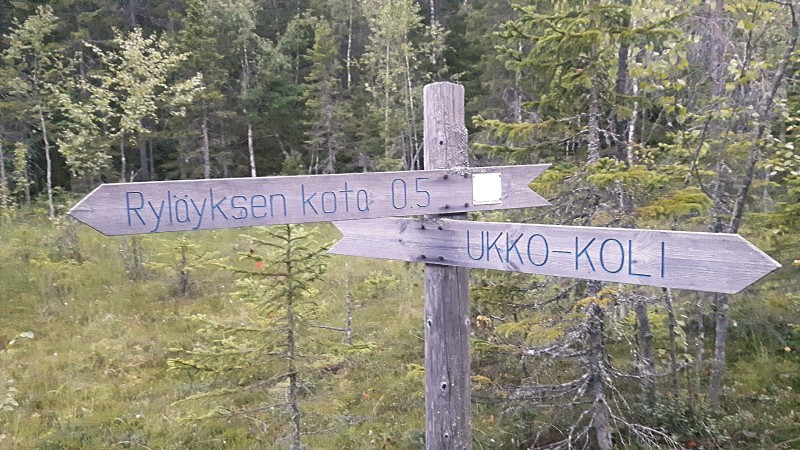 Autolta Ryläyksen kodalle oli n. 2,2 km.